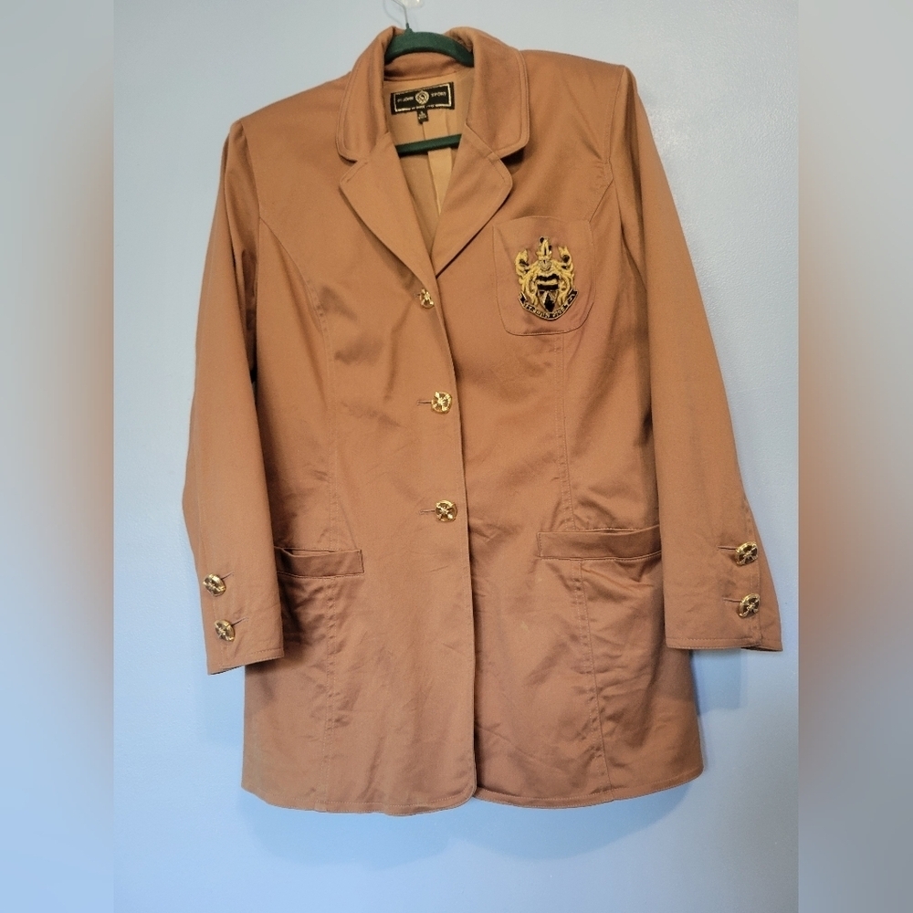 St. John Sports Women's Brown Blazer with Embroidered Crest S Brown read....